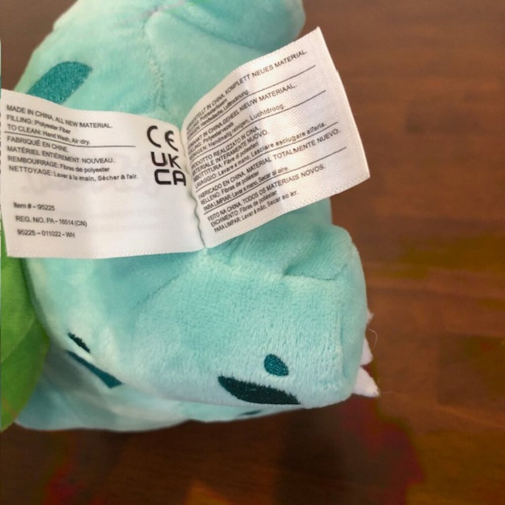 Pokémon Bulbasaur Plush Stuffed Animal Pre-owned. - Picture 11 of 12